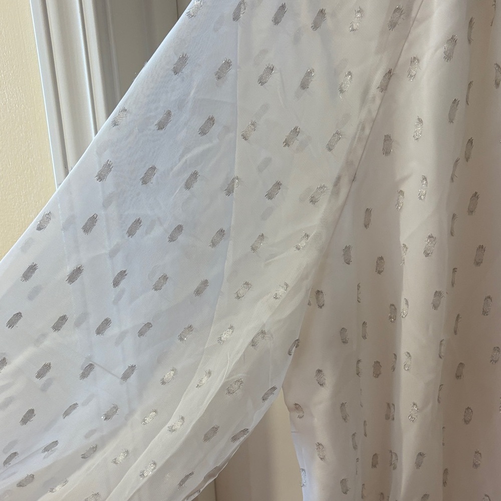 Talbots White Blouse with Delicate Pattern - Picture 3 of 3